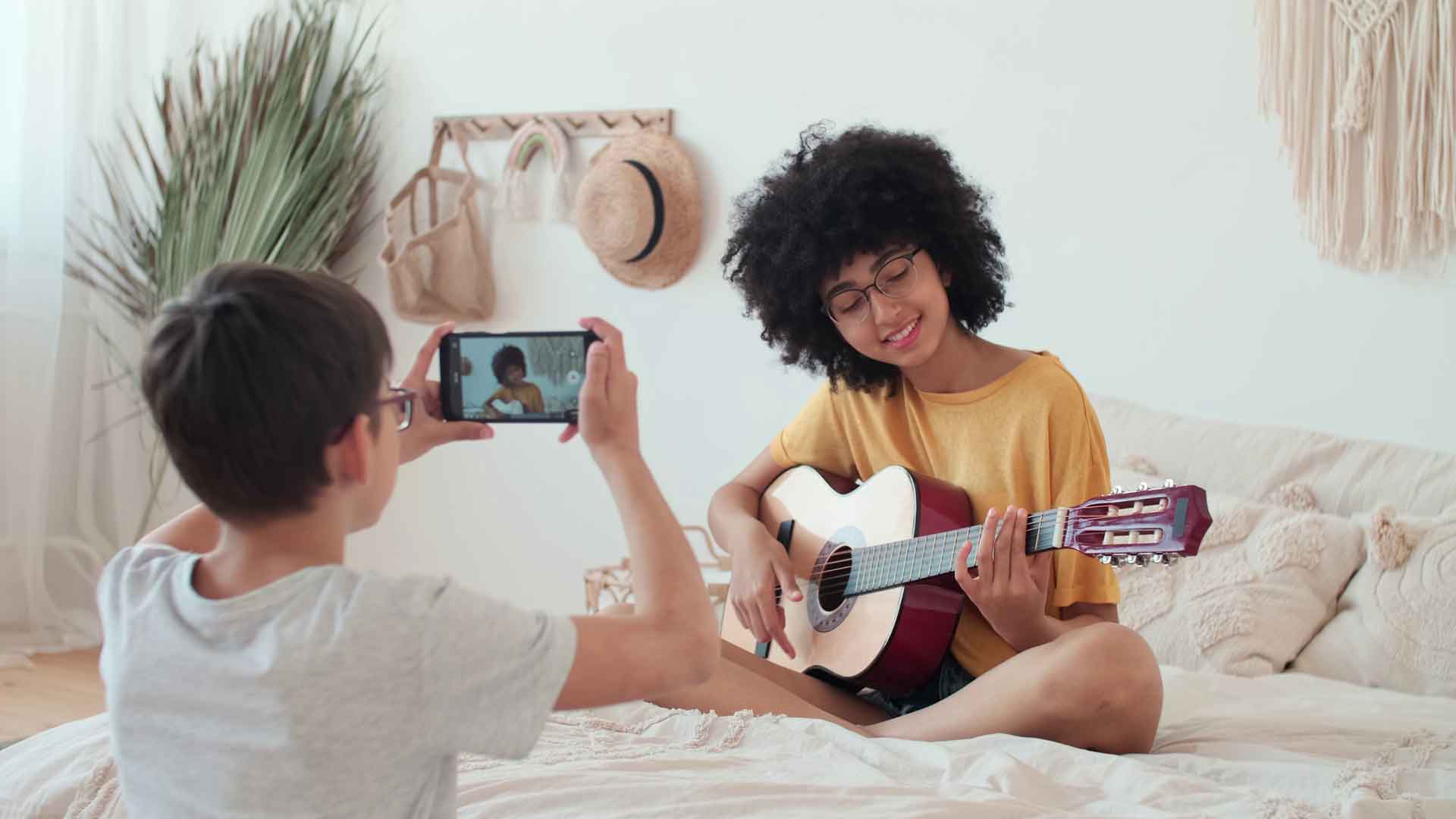 Local performer streaming